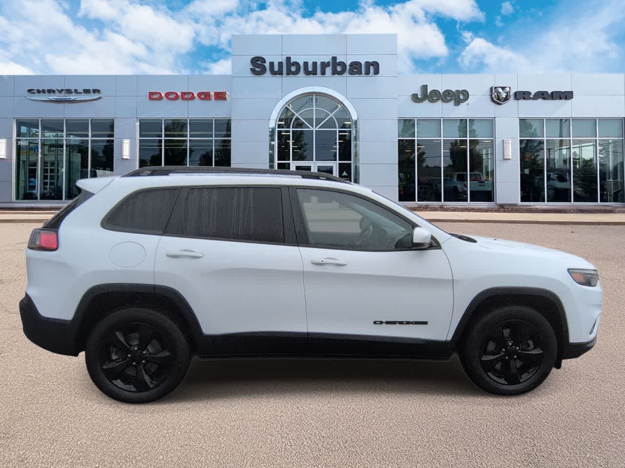 Thumbnail: 2019 Jeep Cherokee - 9