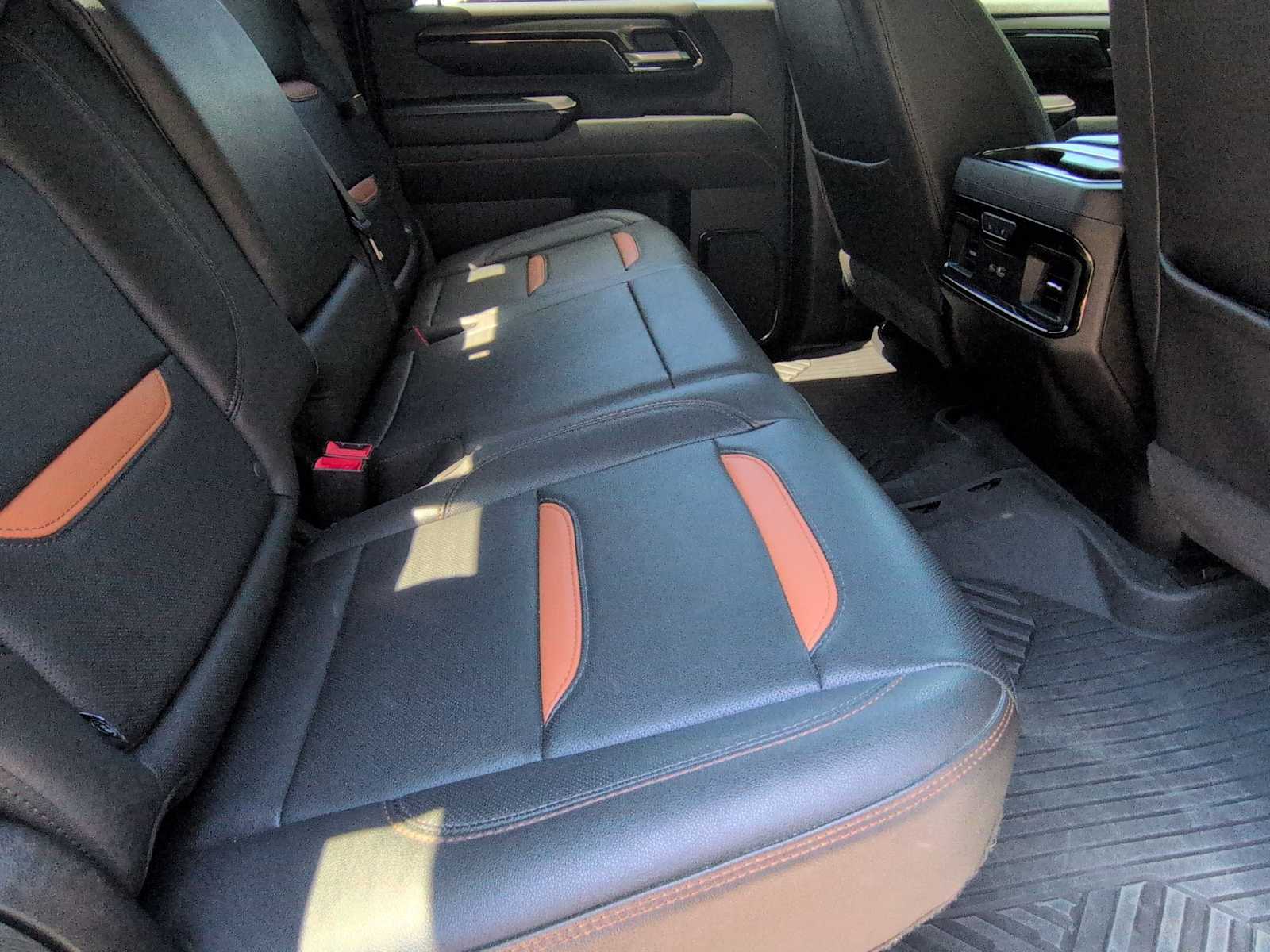 Thumbnail: 2024 GMC Sierra 2500 - 22