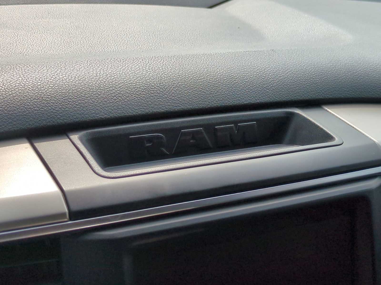 Thumbnail: 2014 RAM 1500 - 31