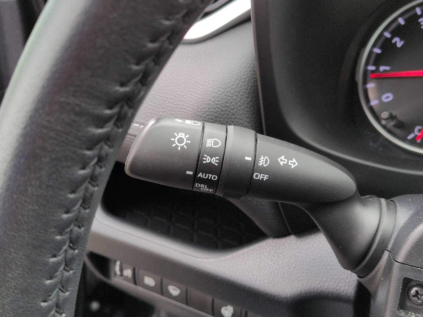 Thumbnail: 2020 Toyota RAV4 - 29