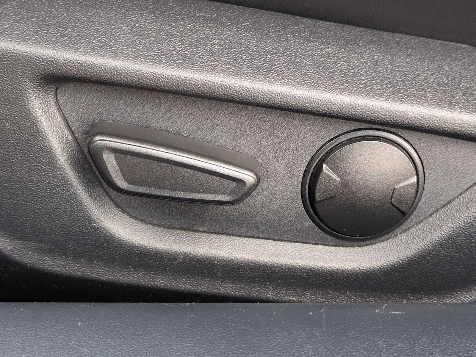 Thumbnail: 2024 Ford Mustang - 16