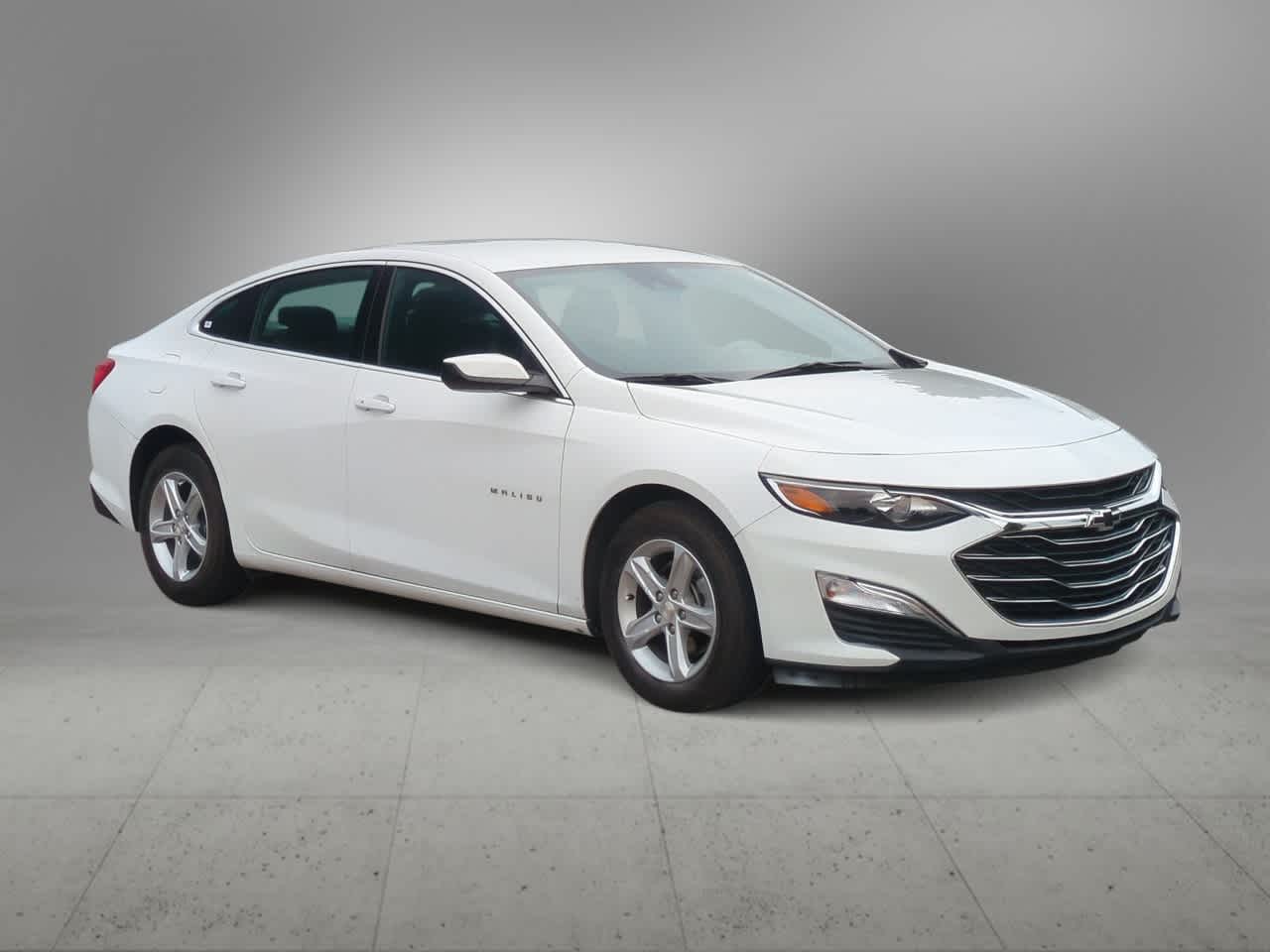 Thumbnail: 2024 Chevrolet Malibu - 2
