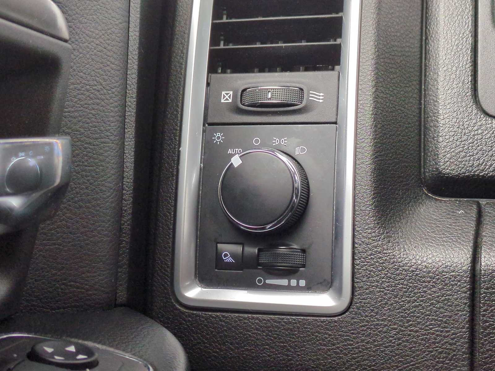 Thumbnail: 2023 RAM 1500 Classic - 26