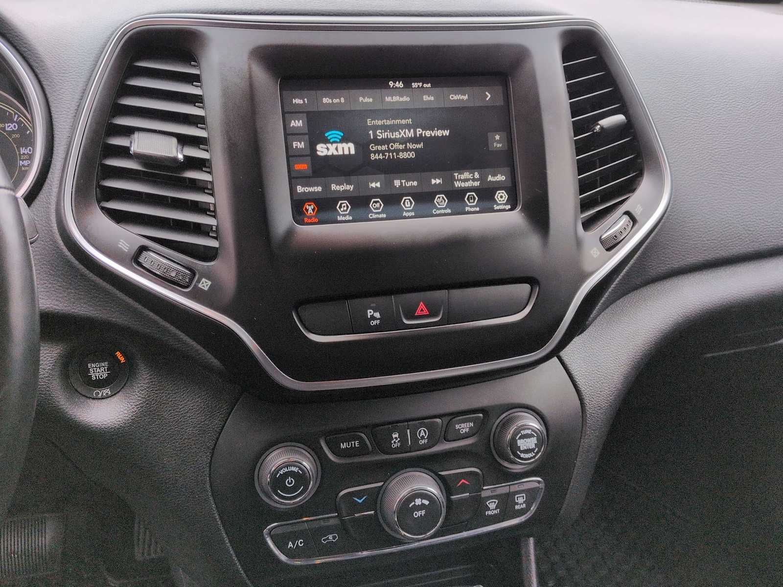 Thumbnail: 2019 Jeep Cherokee - 28