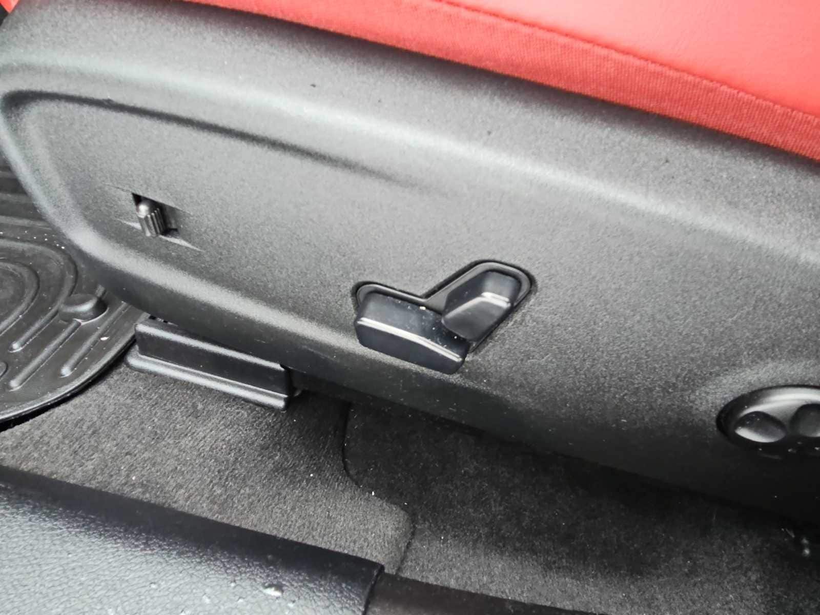 Thumbnail: 2011 Dodge Charger - 25