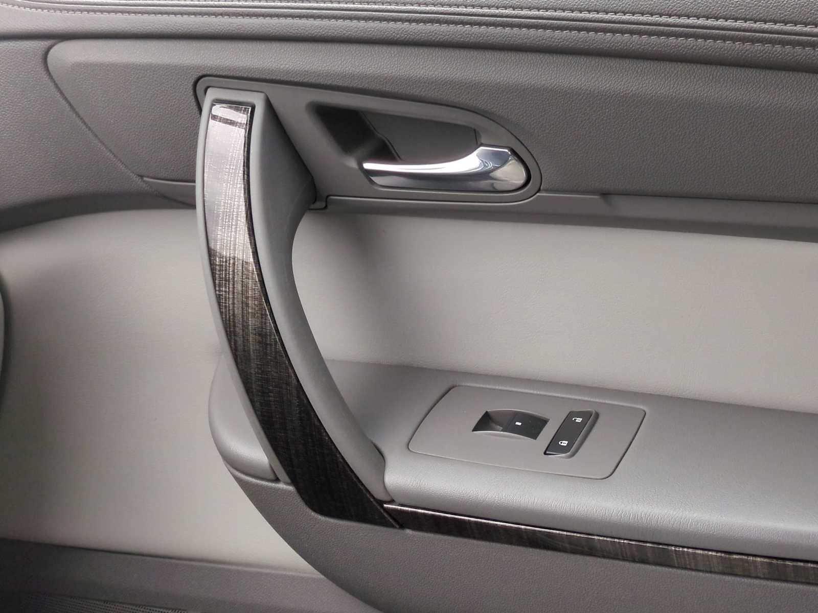 Thumbnail: 2014 GMC Acadia - 38