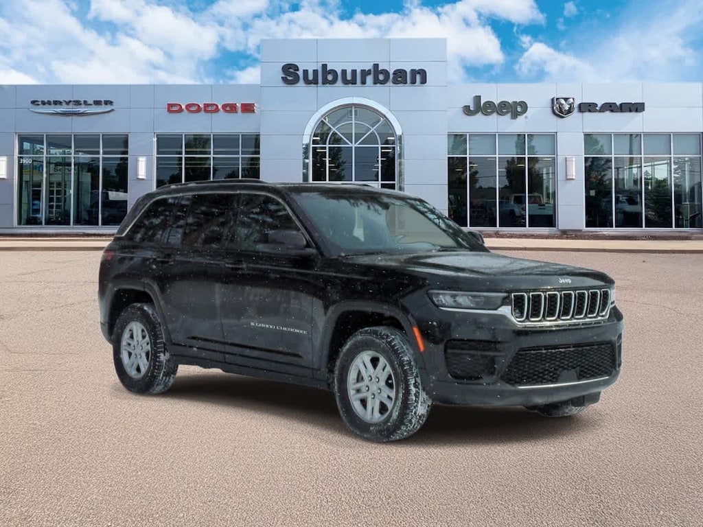 Certified 2025 Jeep Grand Cherokee Laredo SUV