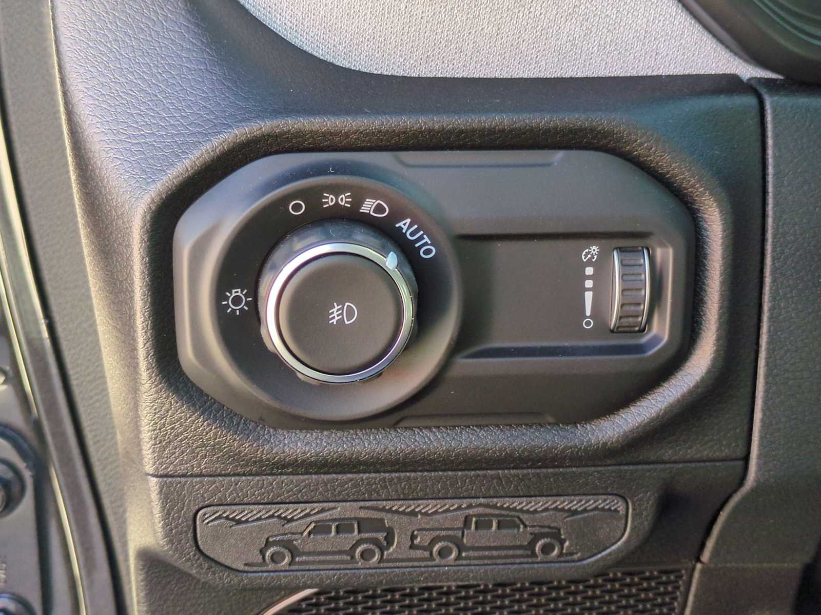 Thumbnail: 2025 Jeep Wrangler - 37