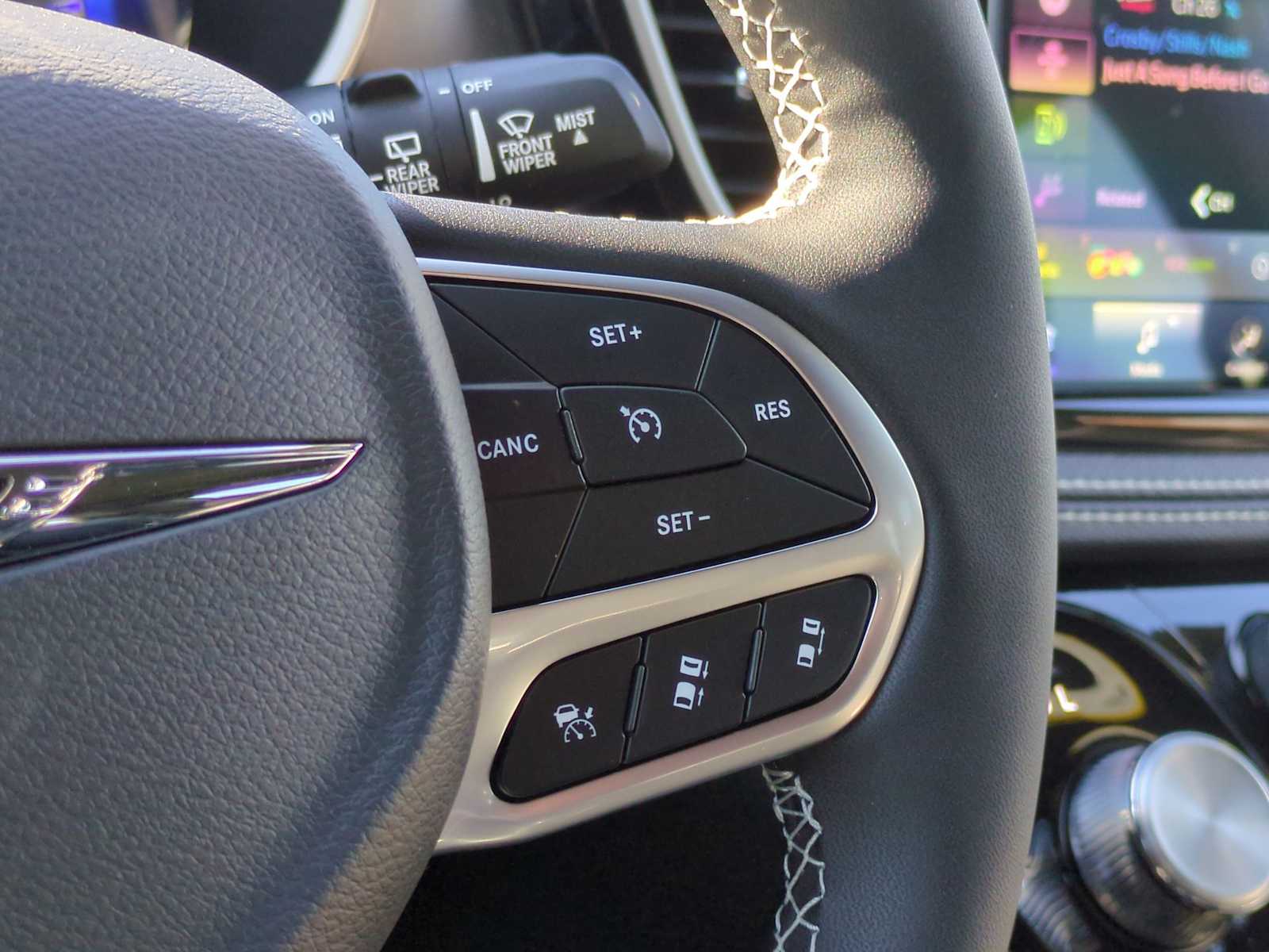 Thumbnail: 2026 Chrysler Pacifica - 24