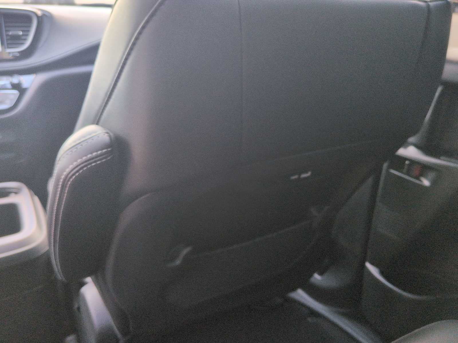 Thumbnail: 2026 Chrysler Pacifica - 22