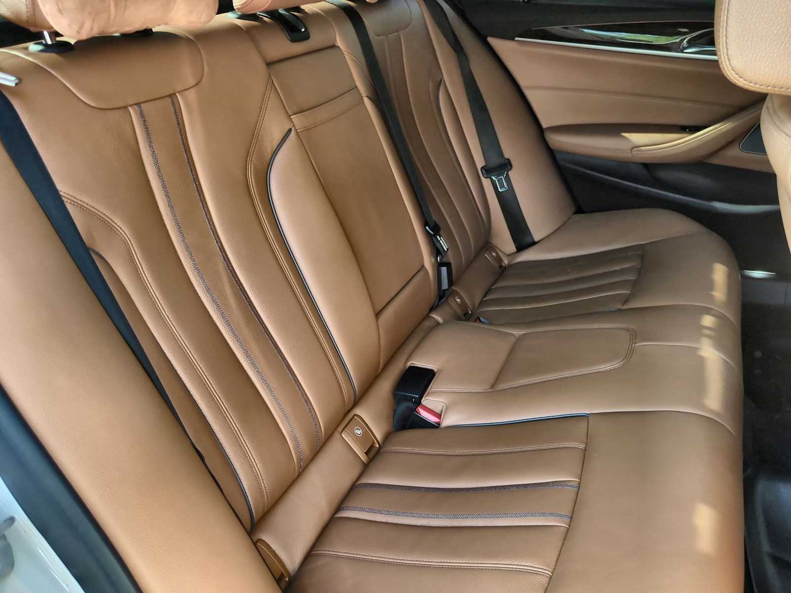 Thumbnail: 2020 BMW 5 Series - 21