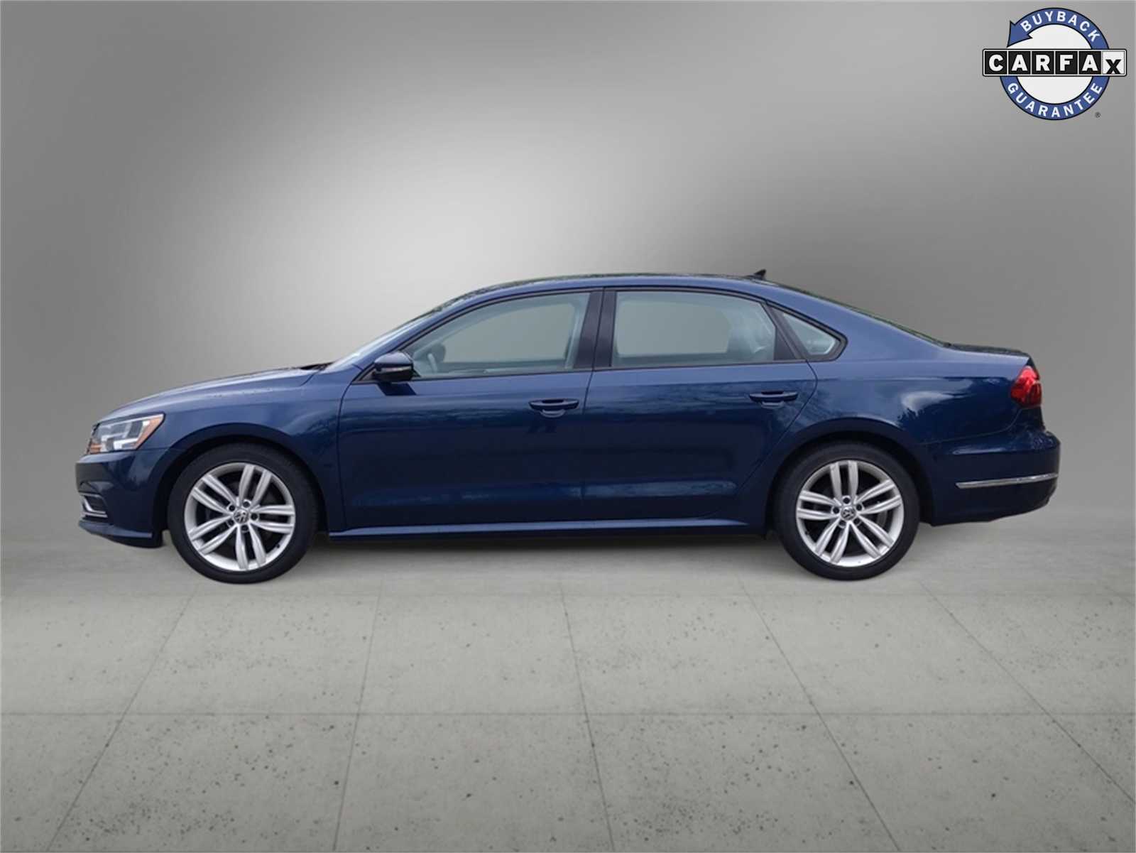 Thumbnail: 2019 Volkswagen Passat - 5