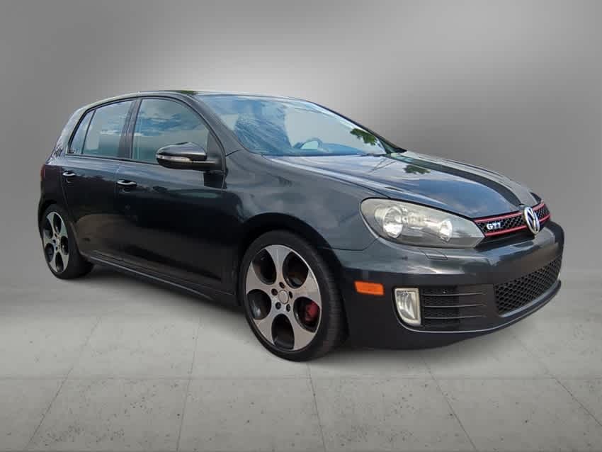 Thumbnail: 2011 Volkswagen Golf - 2