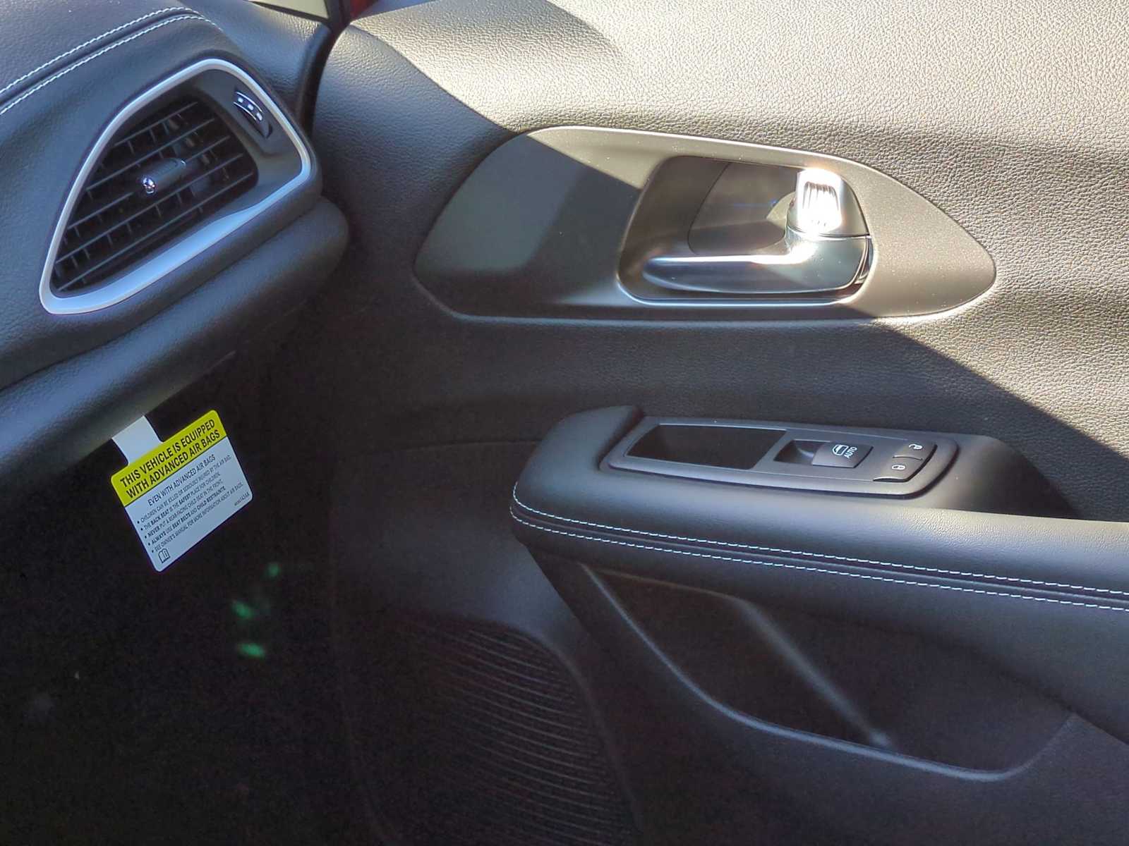 Thumbnail: 2026 Chrysler Pacifica - 35