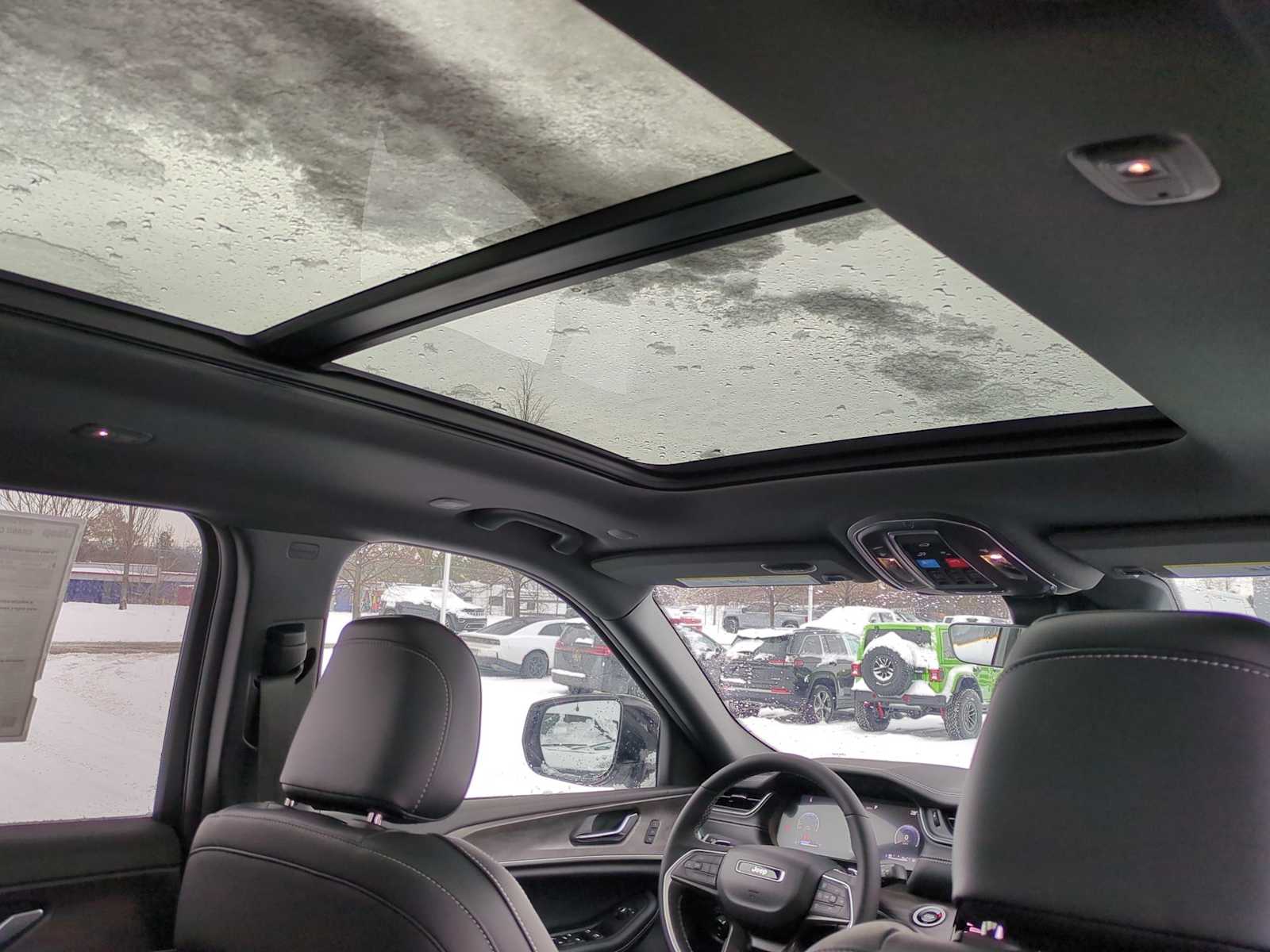 Thumbnail: 2025 Jeep Grand Cherokee L - 21