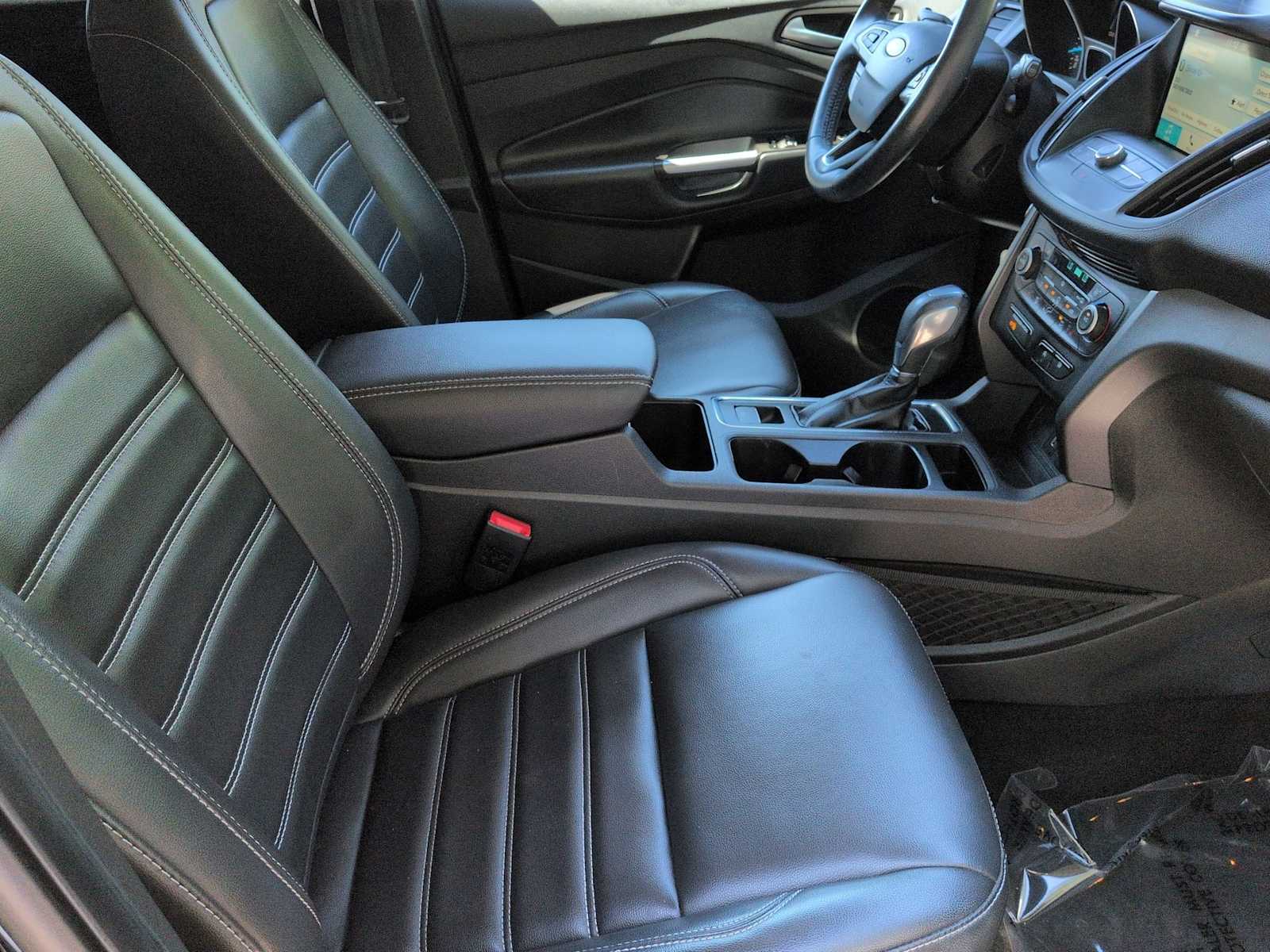 Thumbnail: 2019 Ford Escape - 21