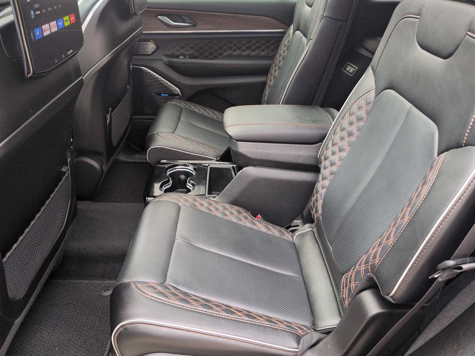 Thumbnail: 2024 Jeep Grand Cherokee L - 20