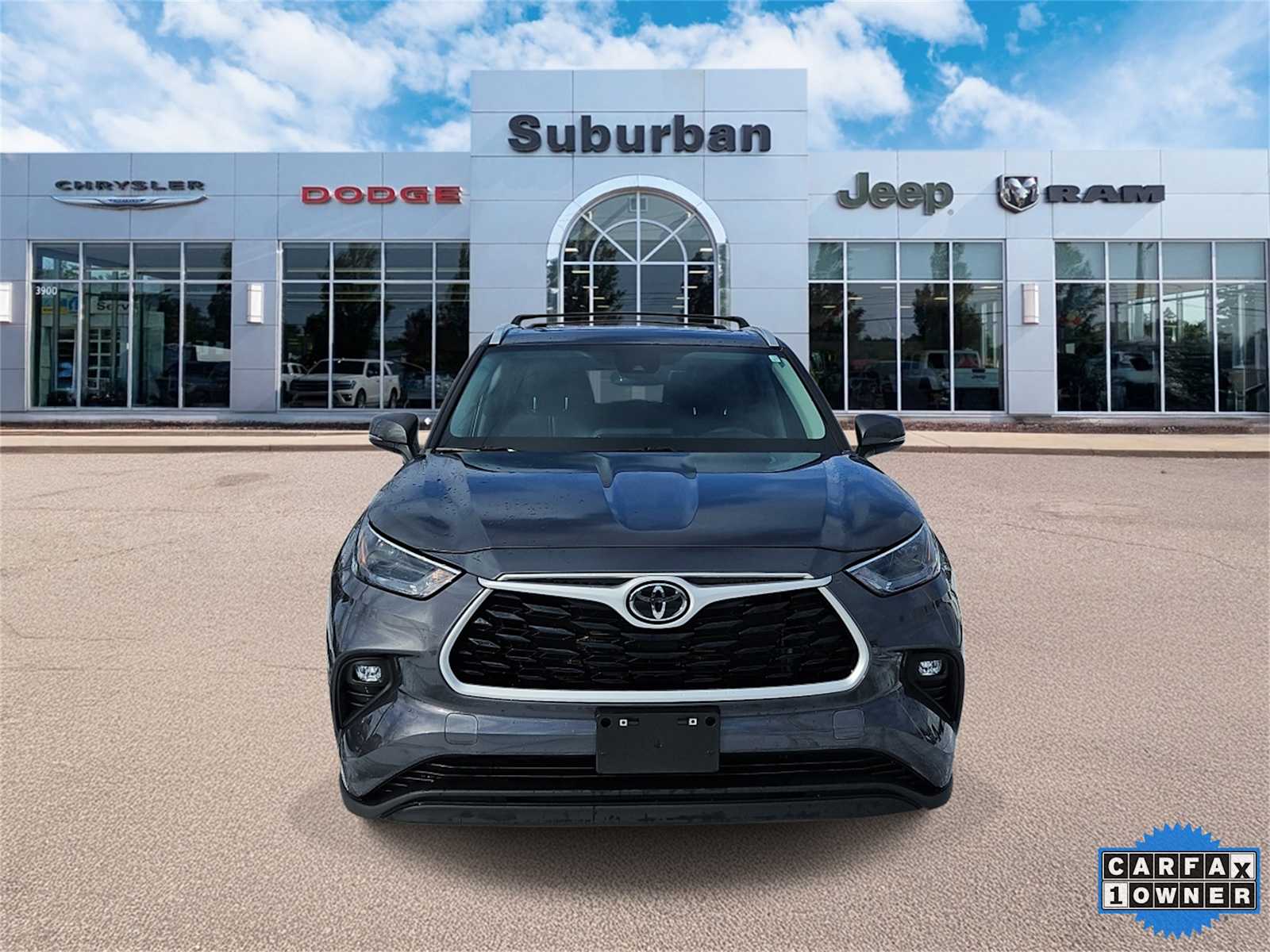 Thumbnail: 2023 Toyota Highlander - 3