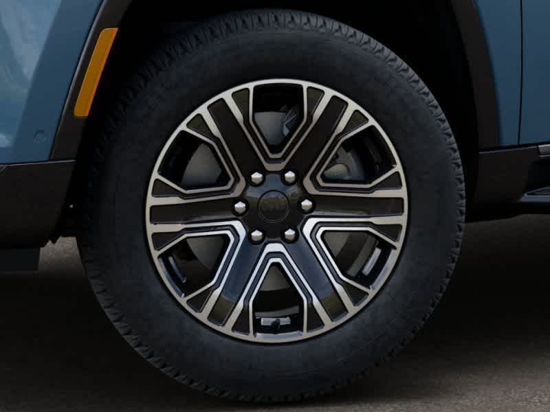 Thumbnail: 2026 Jeep Grand Wagoneer - 8