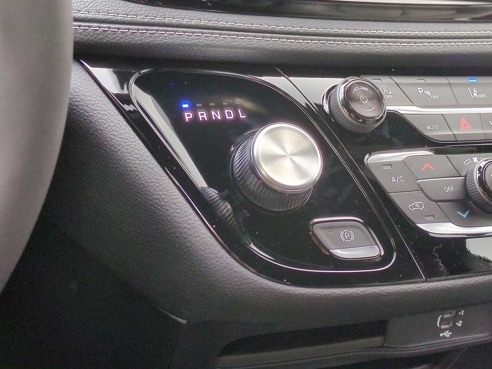 Thumbnail: 2026 Chrysler Pacifica - 33