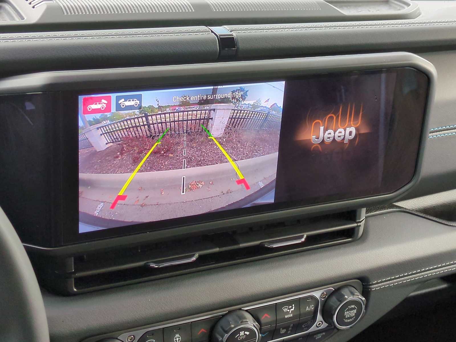 Thumbnail: 2024 Jeep Wrangler - 29