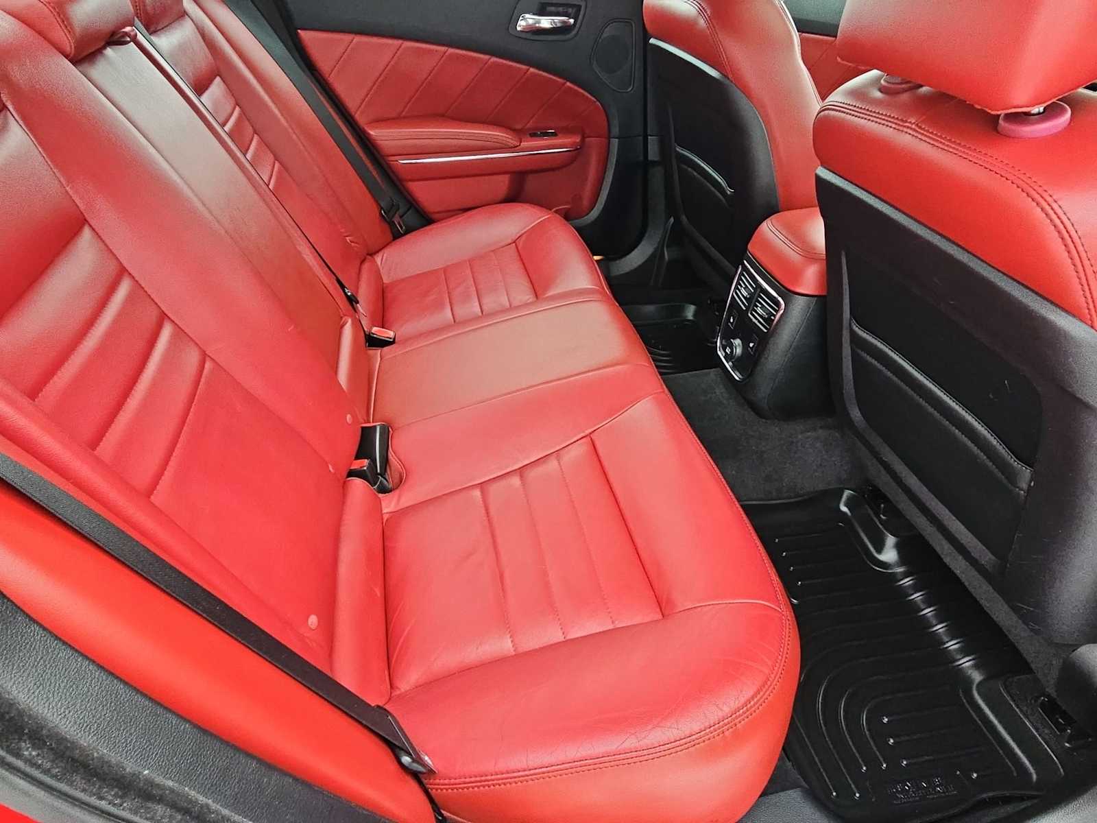 Thumbnail: 2011 Dodge Charger - 28