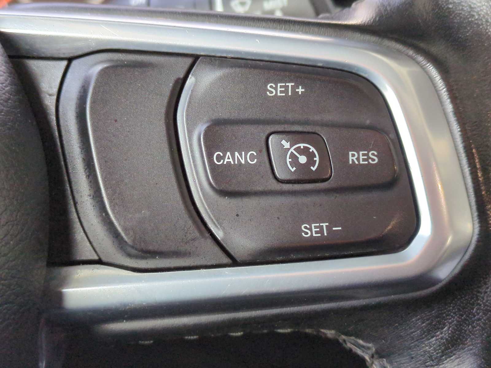 Thumbnail: 2021 Jeep Wrangler - 24