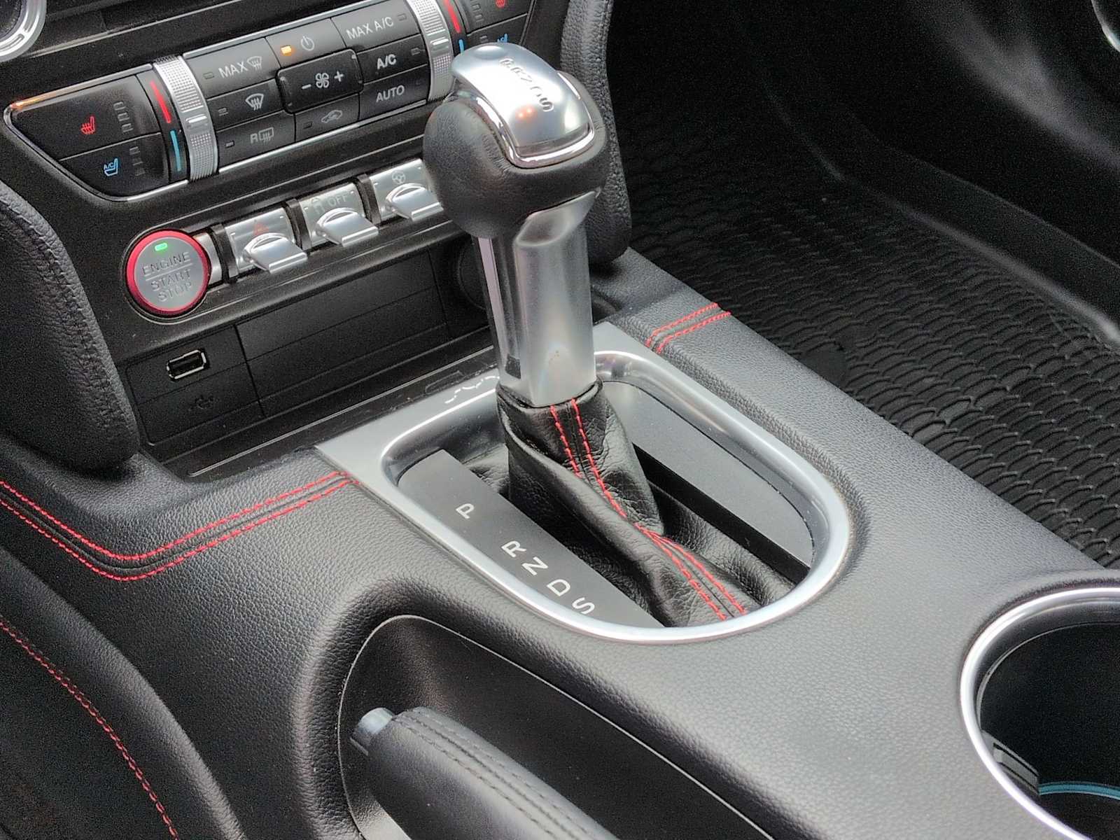 Thumbnail: 2019 Ford Mustang - 32