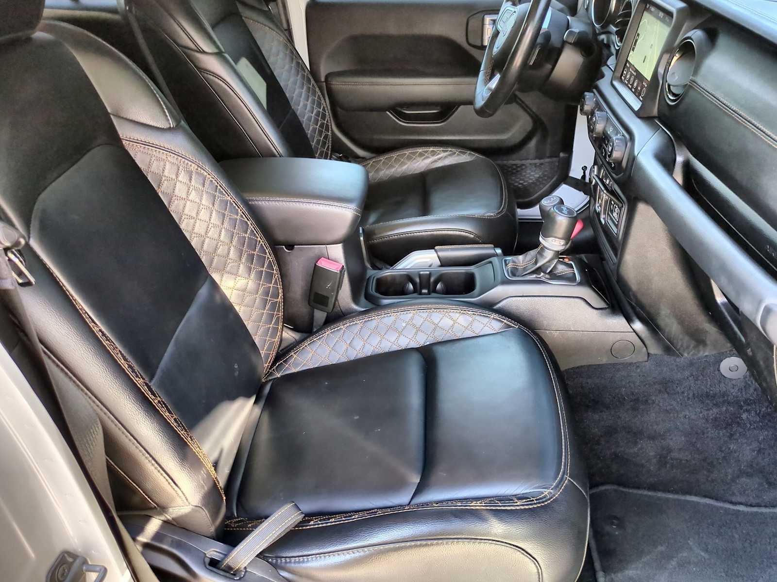 Thumbnail: 2021 Jeep Wrangler - 21