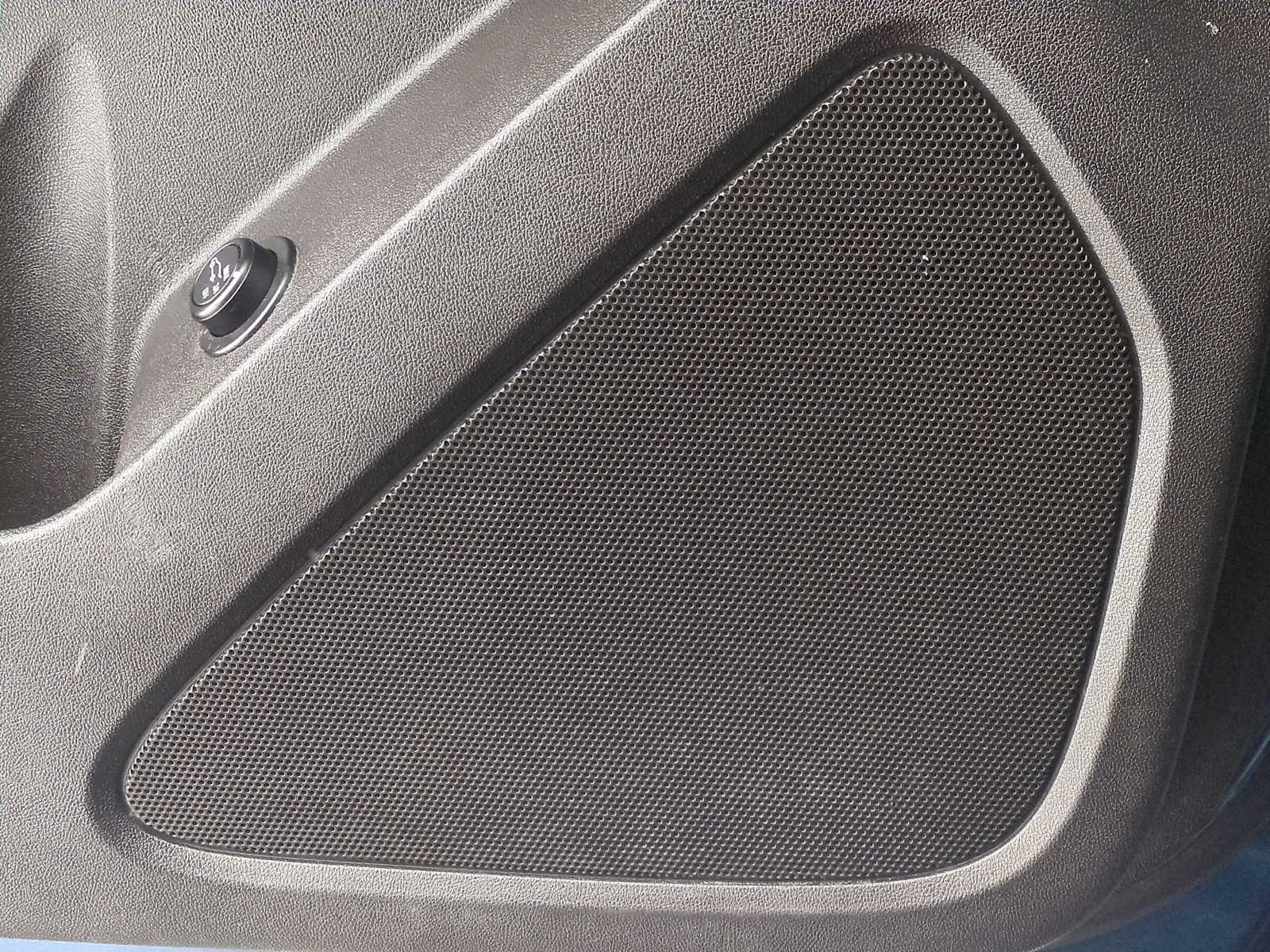 Thumbnail: 2019 Chevrolet Equinox - 29