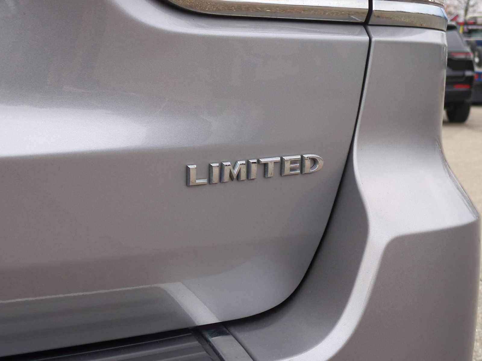 Thumbnail: 2021 Jeep Grand Cherokee - 40