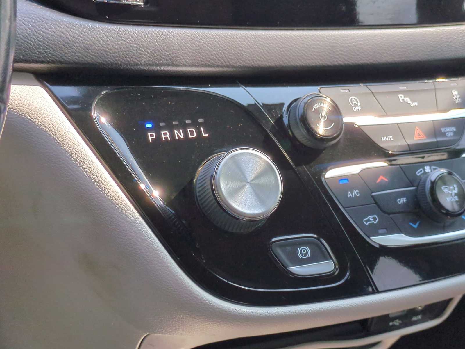 Thumbnail: 2019 Chrysler Pacifica - 33