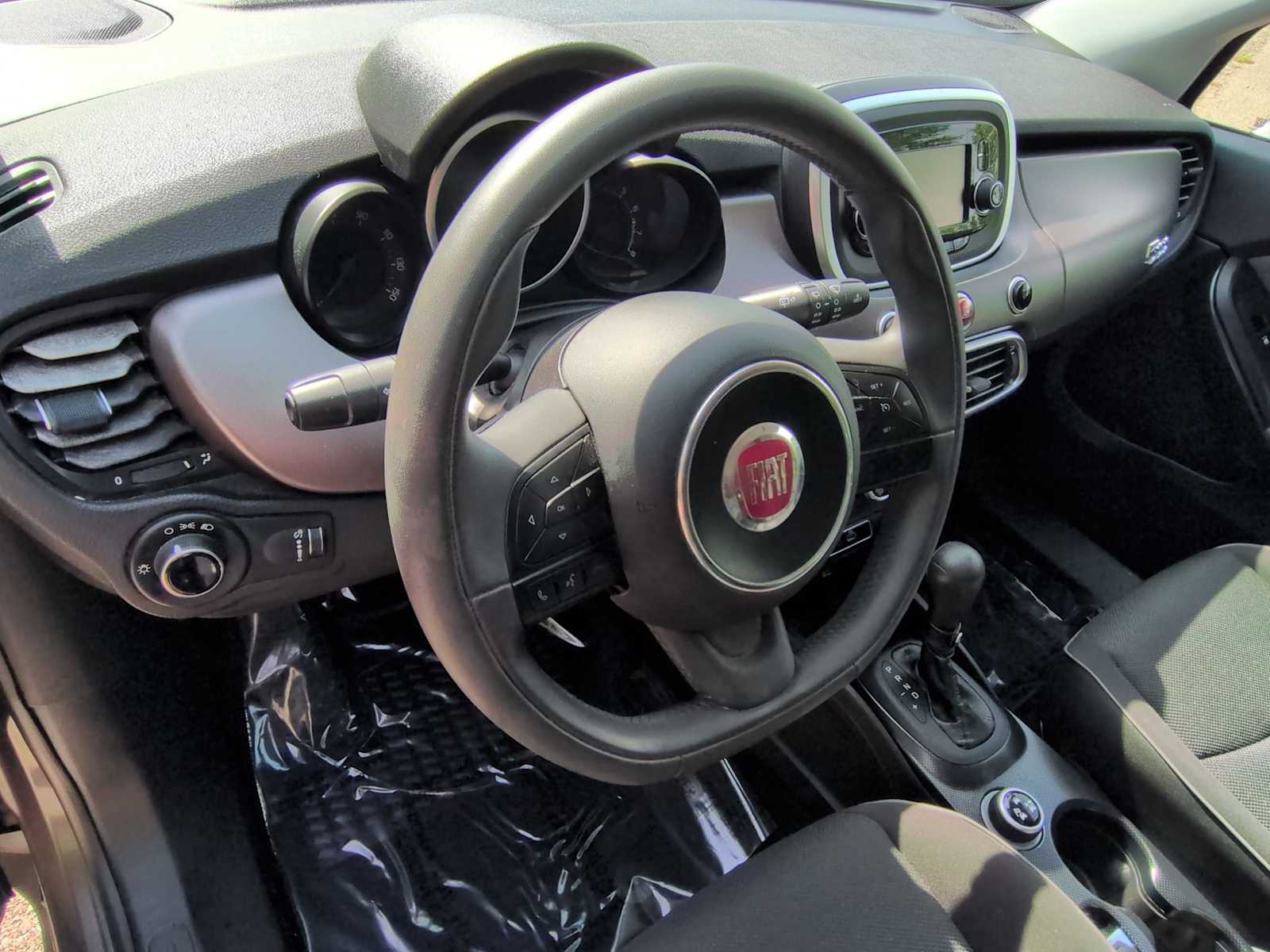 Thumbnail: 2016 Fiat 500X - 9