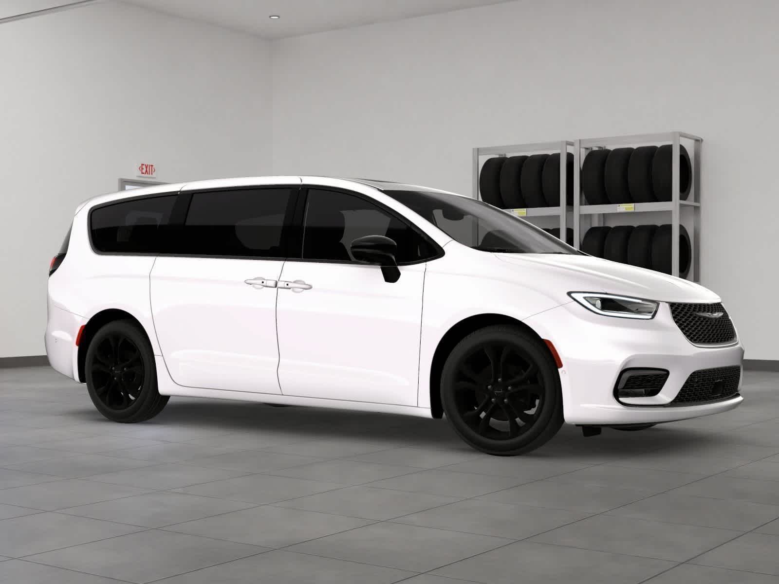 Thumbnail: 2026 Chrysler Pacifica - 7