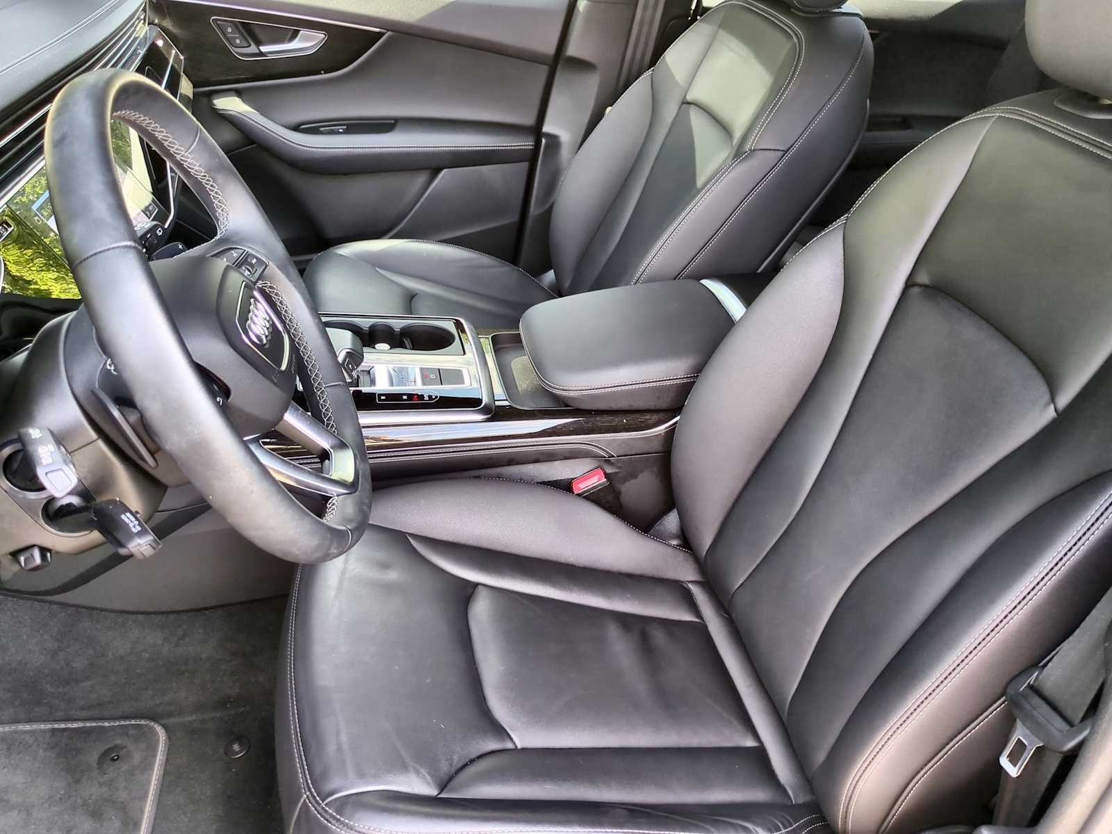 Thumbnail: 2025 Audi Q7 - 16