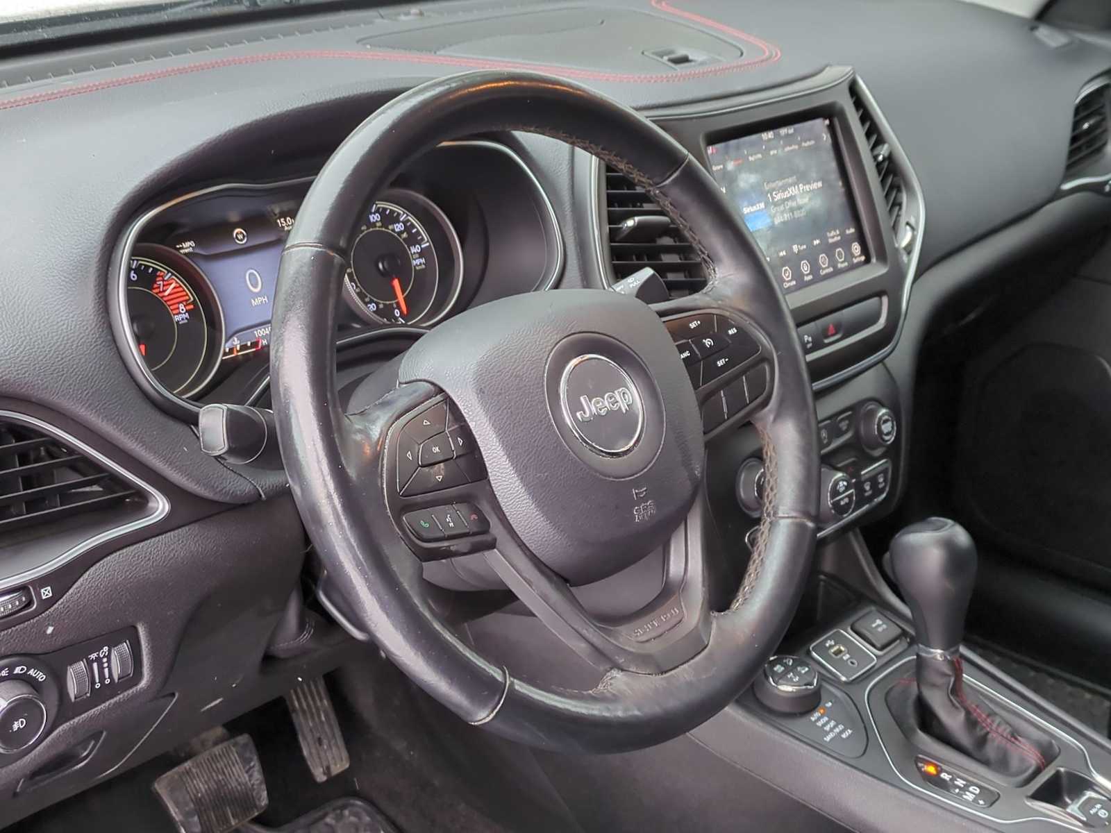 Thumbnail: 2019 Jeep Cherokee - 10