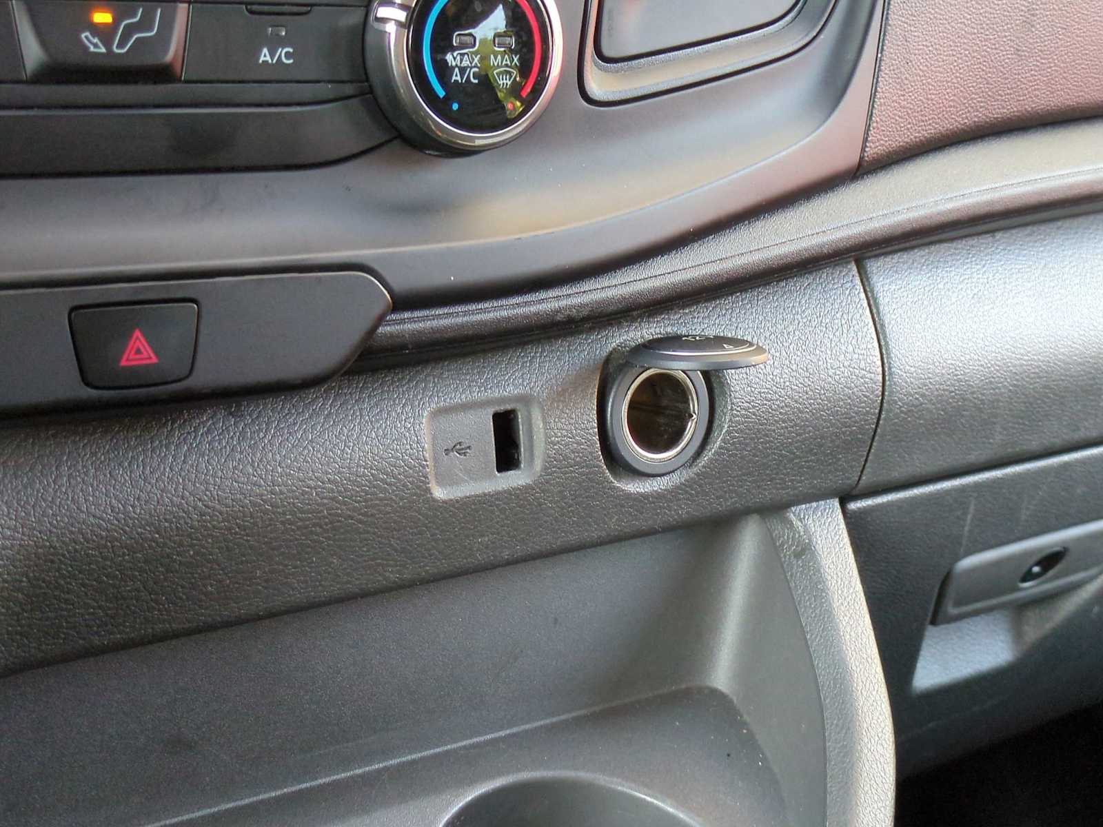 Thumbnail: 2020 Ford Econoline - 29