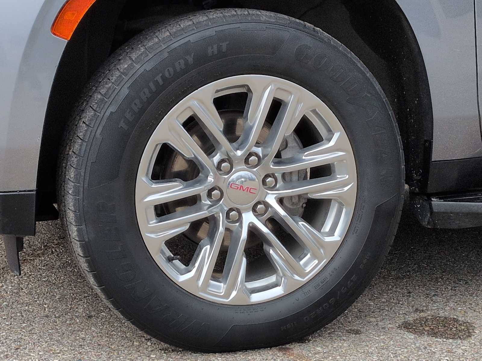 Thumbnail: 2022 GMC Yukon XL - 14