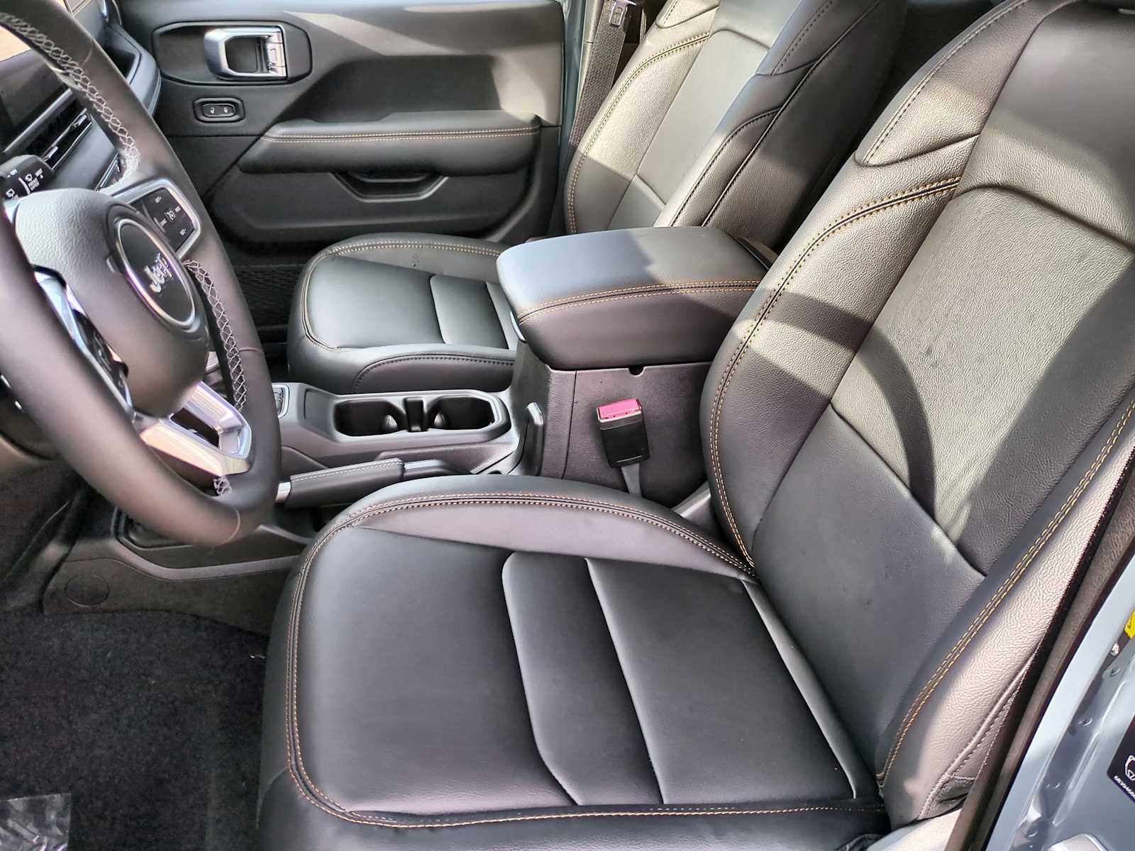 Thumbnail: 2026 Jeep Wrangler - 16