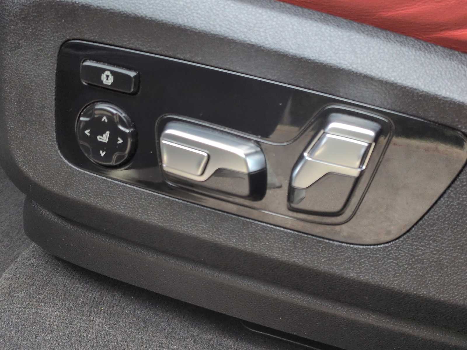 Thumbnail: 2022 BMW X5 - 17