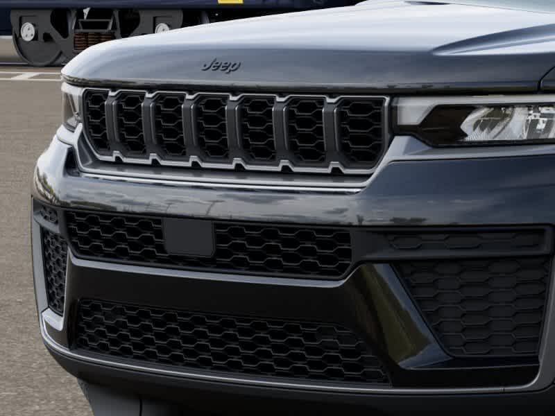 Thumbnail: 2026 Jeep Grand Cherokee - 11