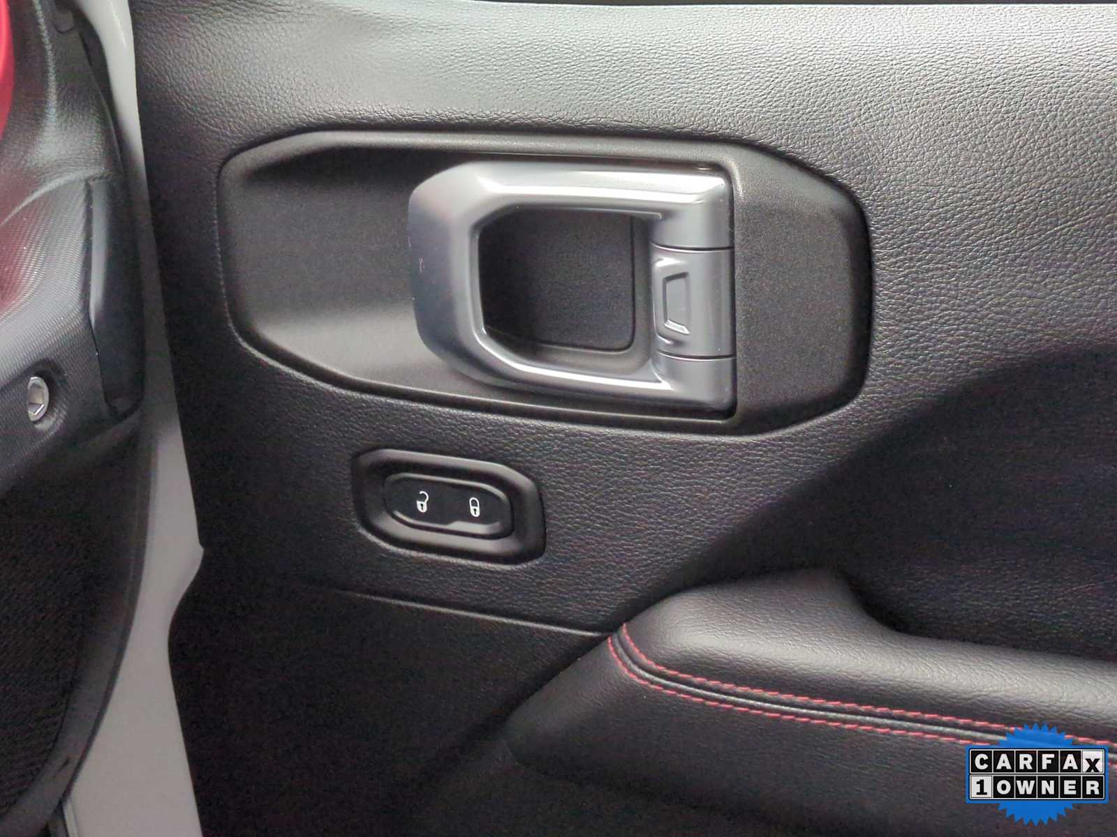 Thumbnail: 2019 Jeep Wrangler - 36