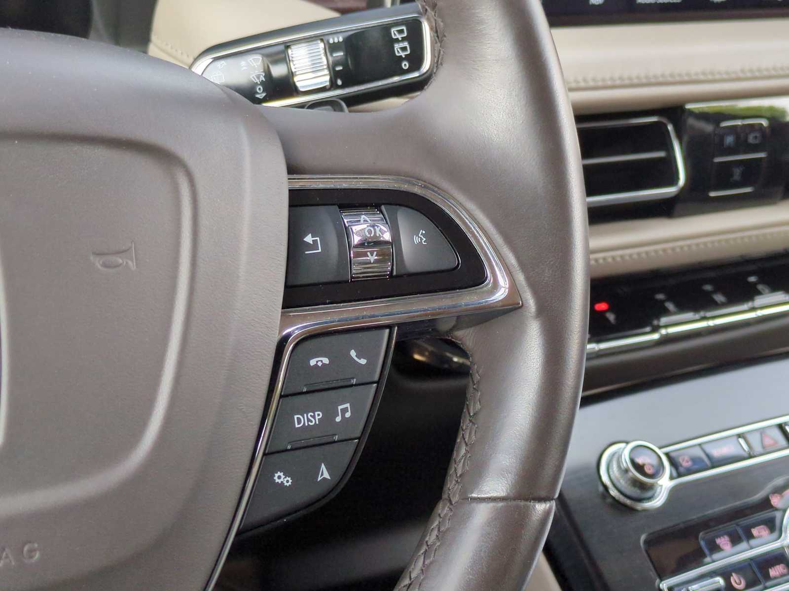 2022 Lincoln Nautilus Reserve 27
