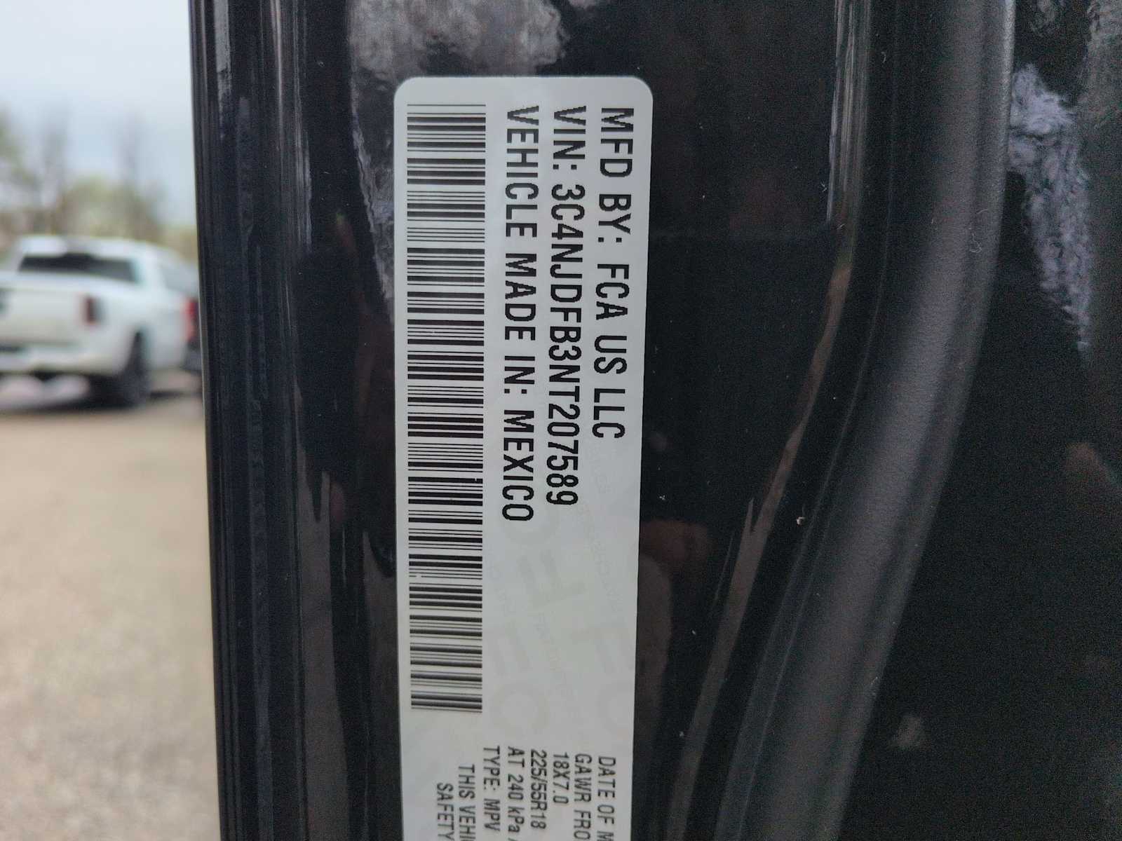 Thumbnail: 2022 Jeep Compass - 38