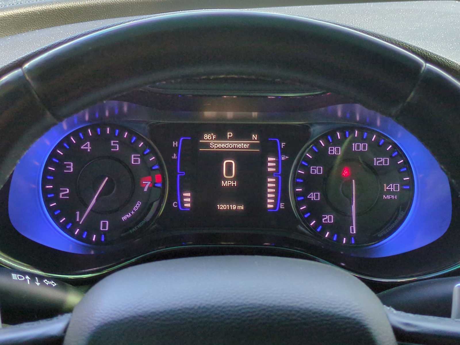 Thumbnail: 2016 Chrysler 200 - 34