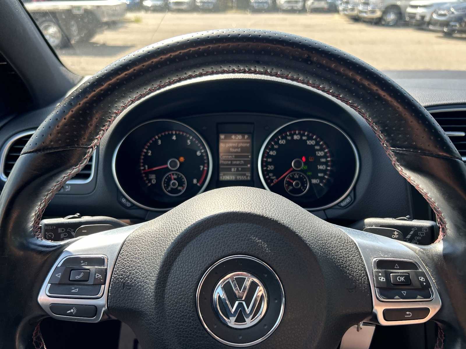 Thumbnail: 2013 Volkswagen Golf - 21