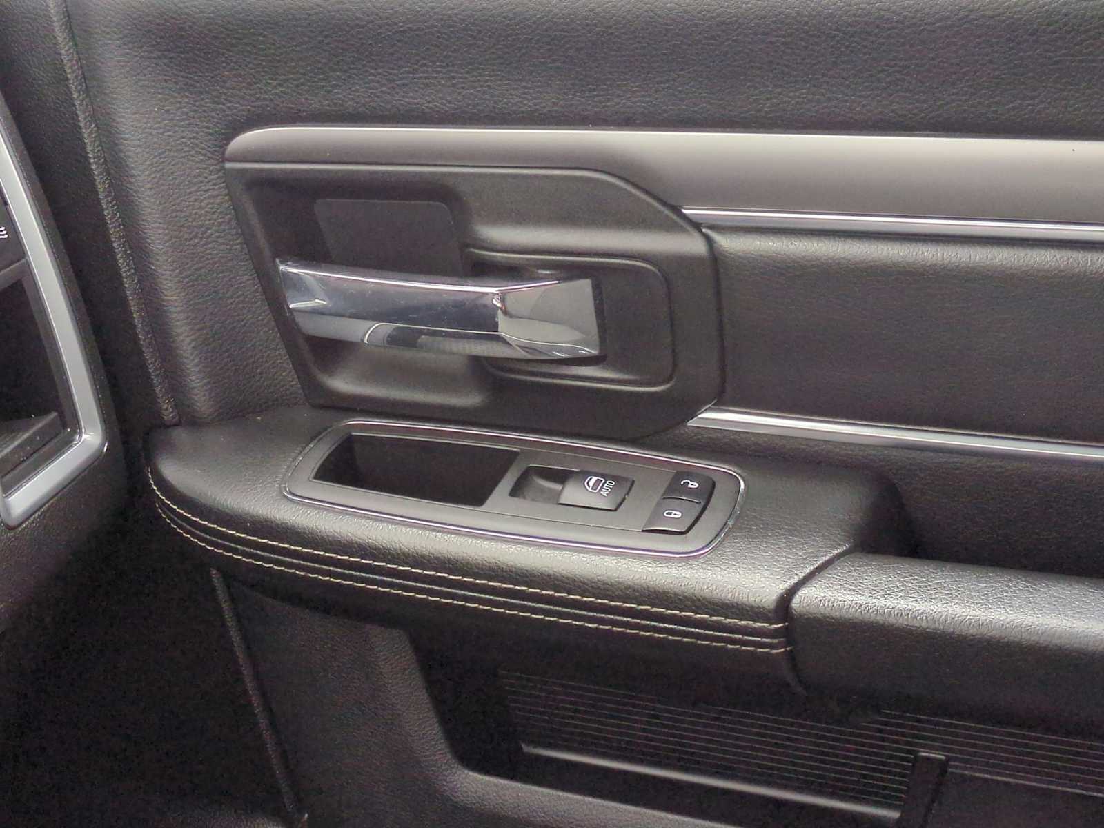 Thumbnail: 2023 RAM 1500 Classic - 36