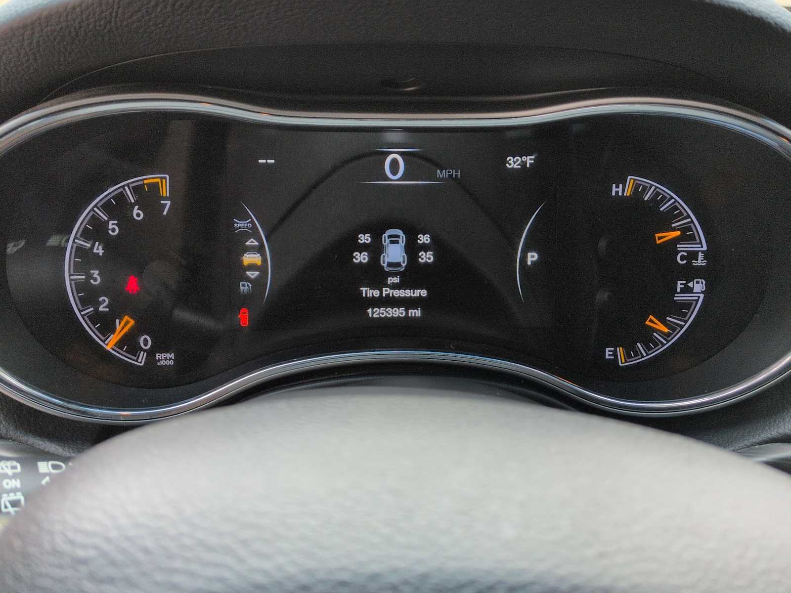 Thumbnail: 2019 Jeep Grand Cherokee - 32