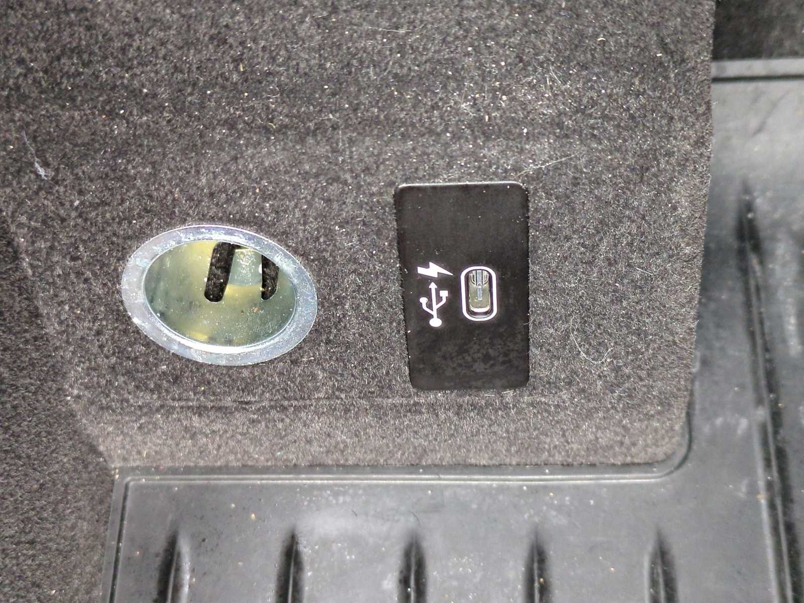 Thumbnail: 2020 BMW 7 Series - 32