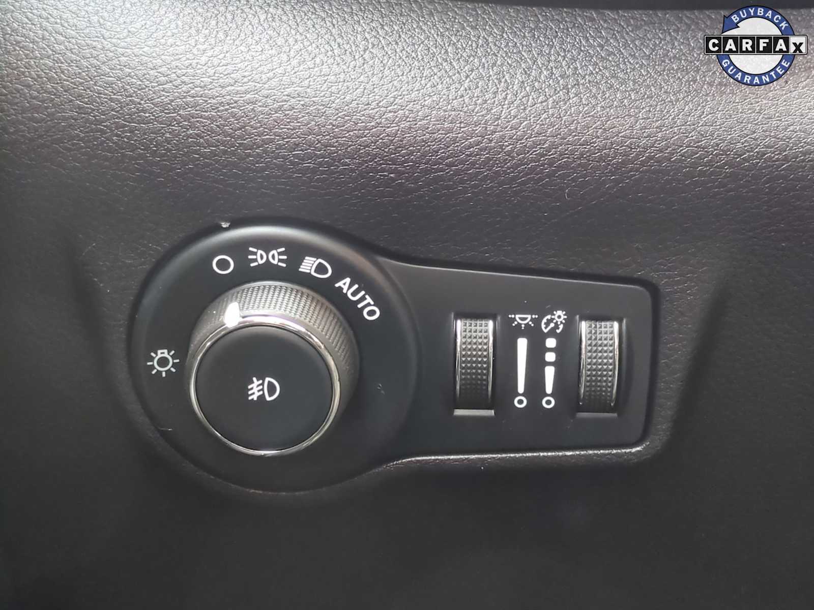 2025 Jeep Compass Trailhawk 30